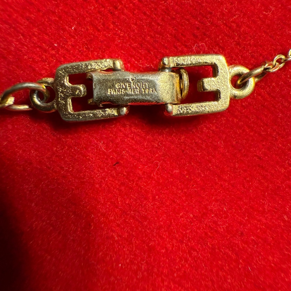 Givenchy Vintage Gold Tone Pendant Necklace with COA - Picture 5 of 7